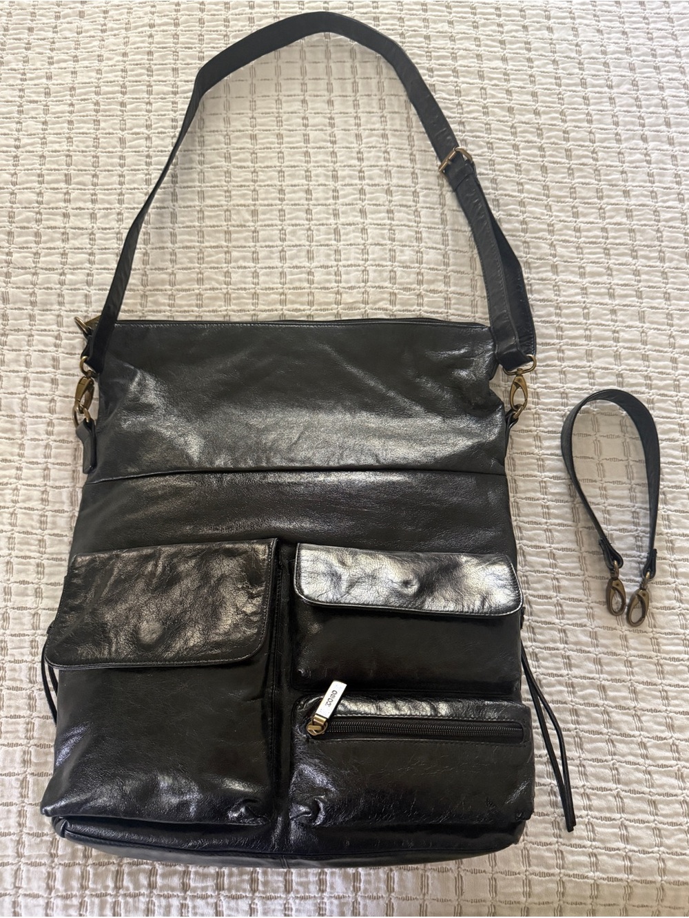 HOBO International Explorer Leather Bag – Convertible Shoulder/Crossbody – Black - Picture 4 of 16